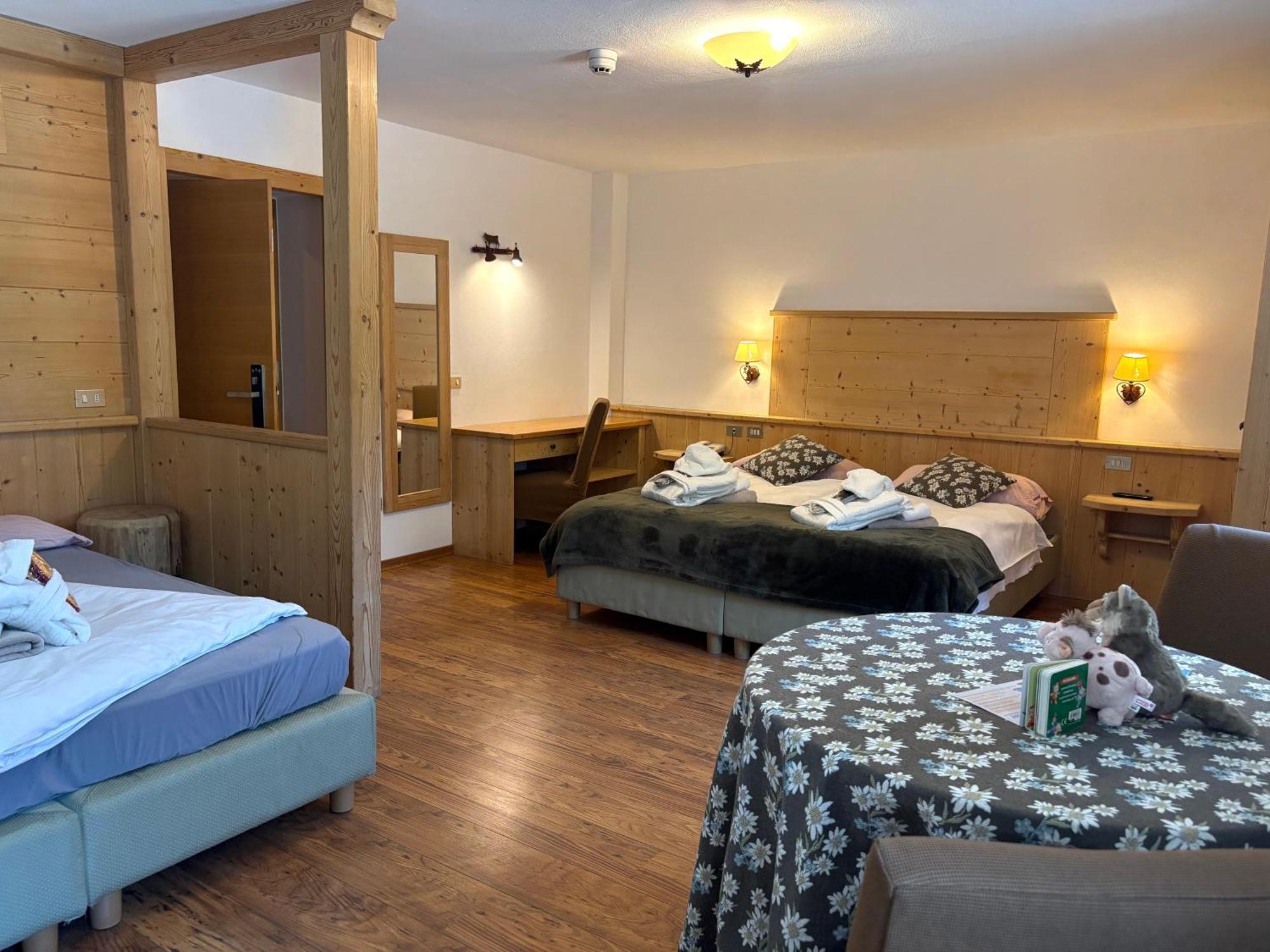 Quadruple Room,1694541623:JPEG